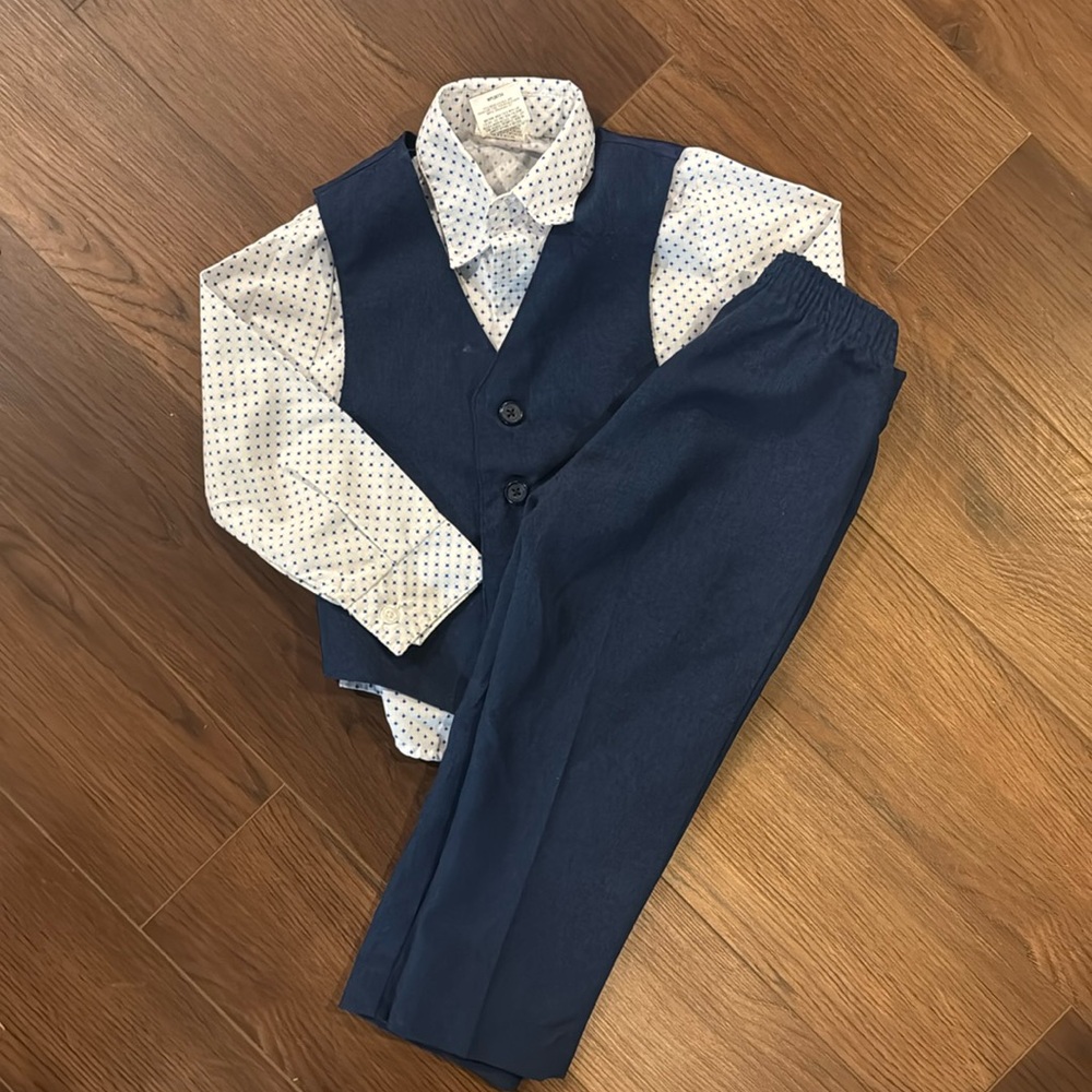Pants vest and shirt set.